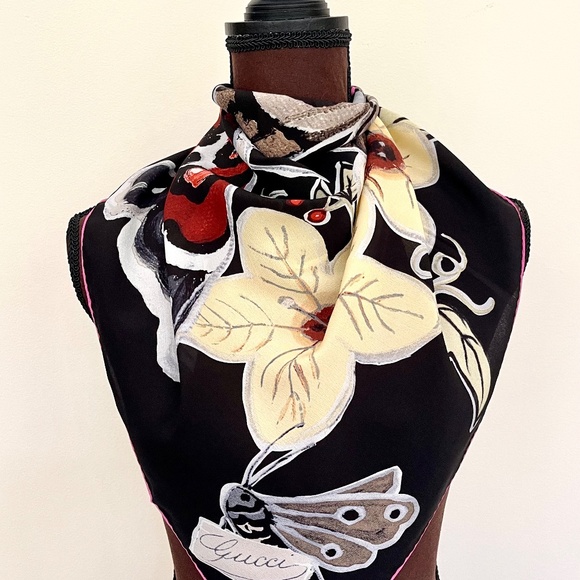 New Gucci Scarf Logo Kris Knight Butterfly Flora Black Silk Scarf - Picture 10 of 13